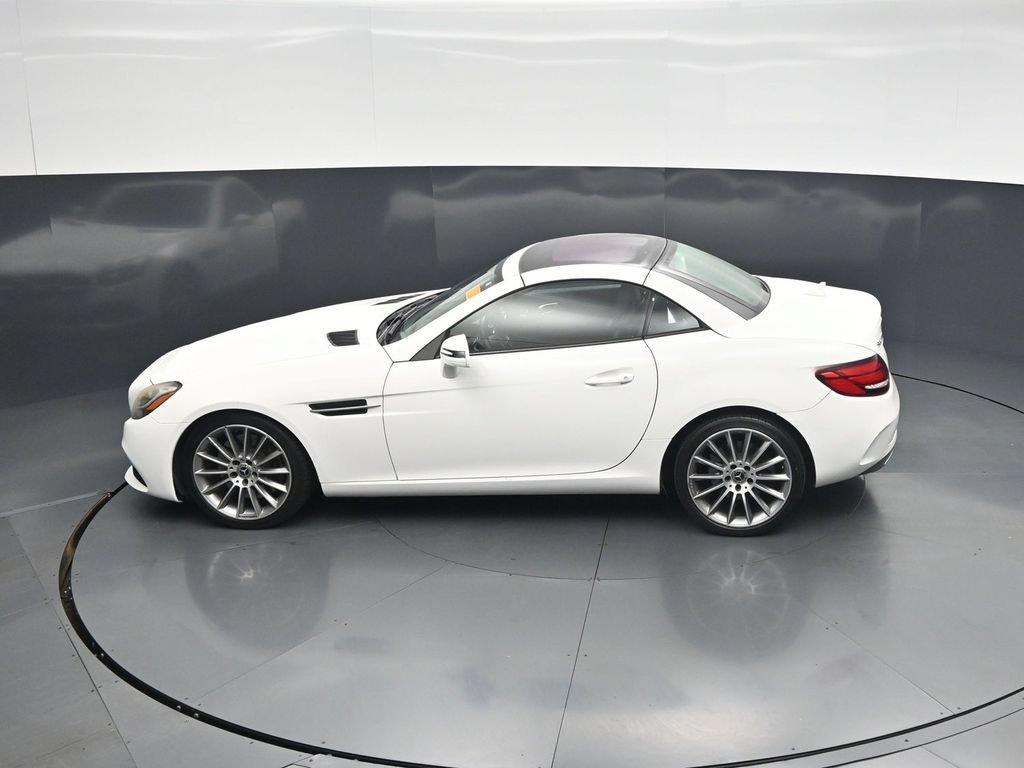 Used 2017 Mercedes-Benz SLC 300 image 38