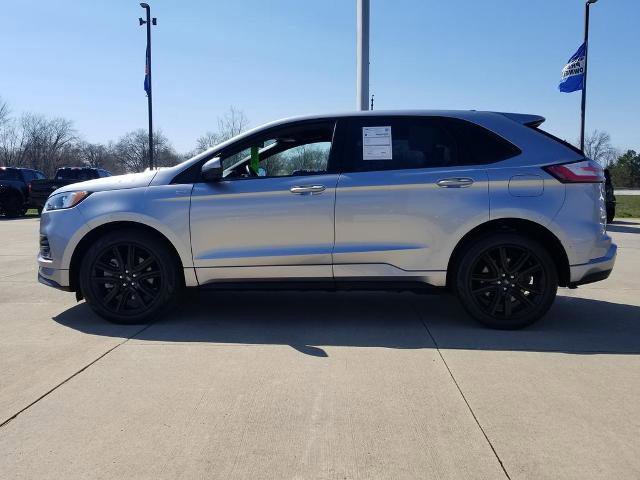 Certified 2023 Ford Edge ST-Line AWD/4WD image 2