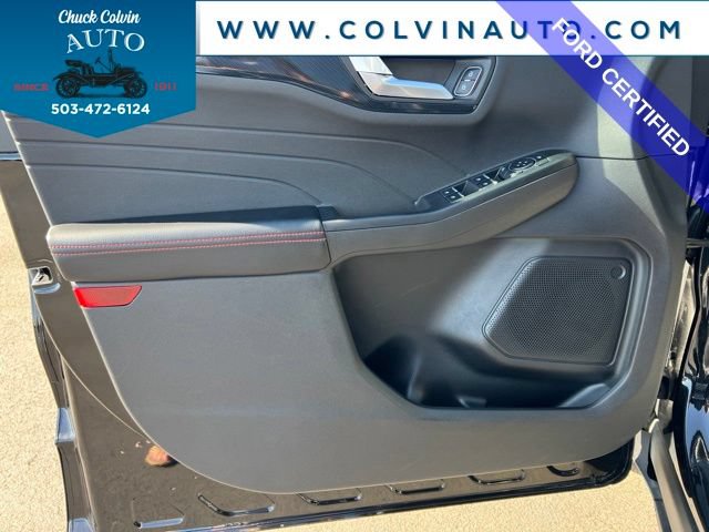 Certified 2025 Ford Escape ST-Line Select AWD/4WD image 14