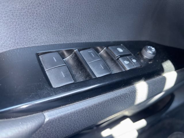 Used 2025 Toyota Camry SE FWD image 21