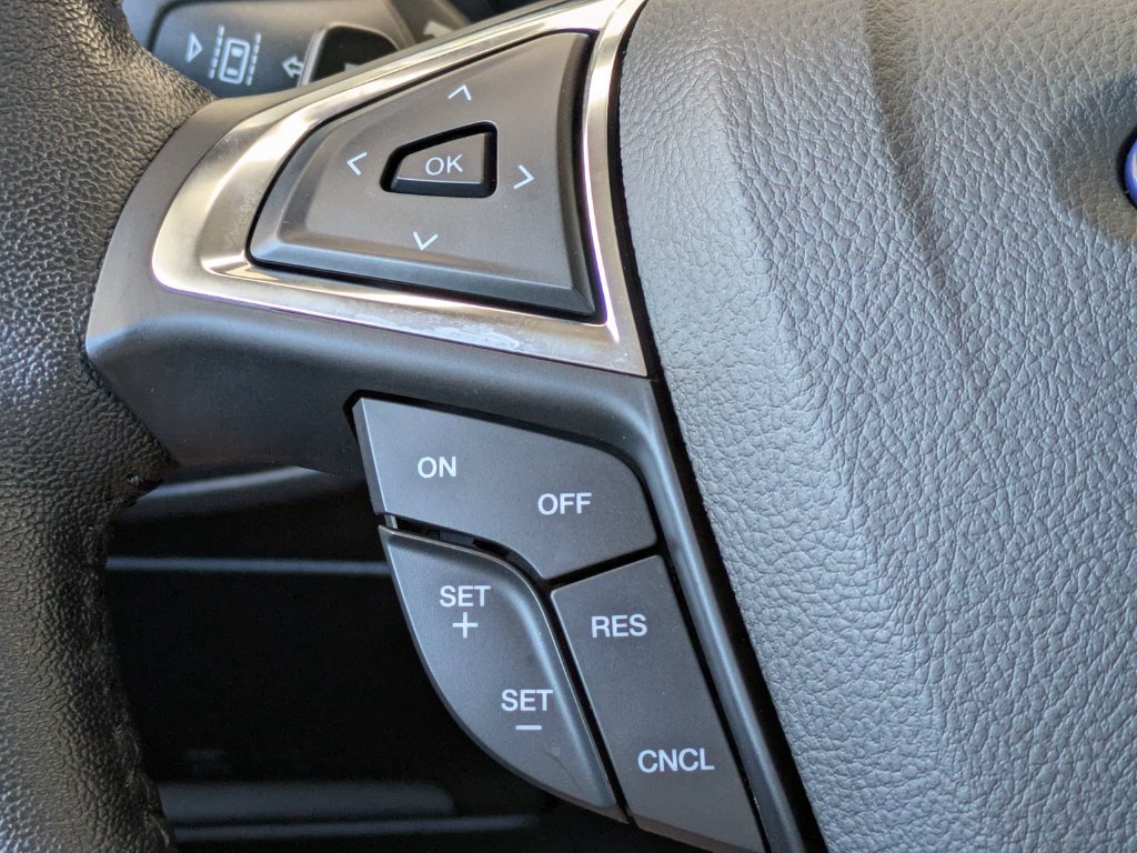 Certified 2020 Ford Edge SEL w/ Cold Weather Package AWD/4WD image 24