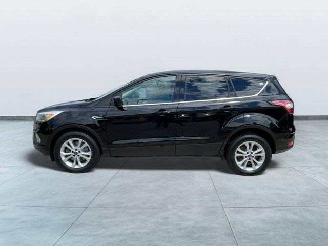 Certified 2017 Ford Escape SE w/ SE Cold Weather Package AWD/4WD image 4