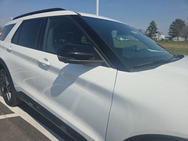 Certified 2025 Ford Explorer ST image 8