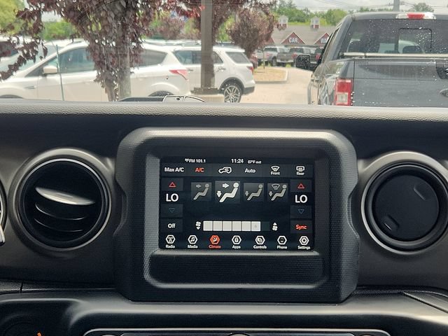Used 2022 Jeep Wrangler Unlimited Sport AWD/4WD image 16