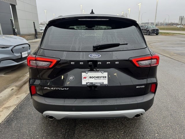 Certified 2023 Ford Escape Platinum w/ Premium Technology Package image 2