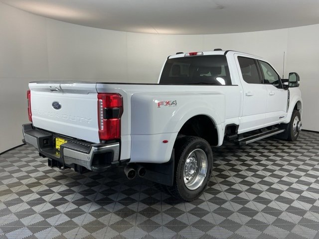 Certified 2025 Ford F450 Lariat w/ FX4 Off-Road Package image 2