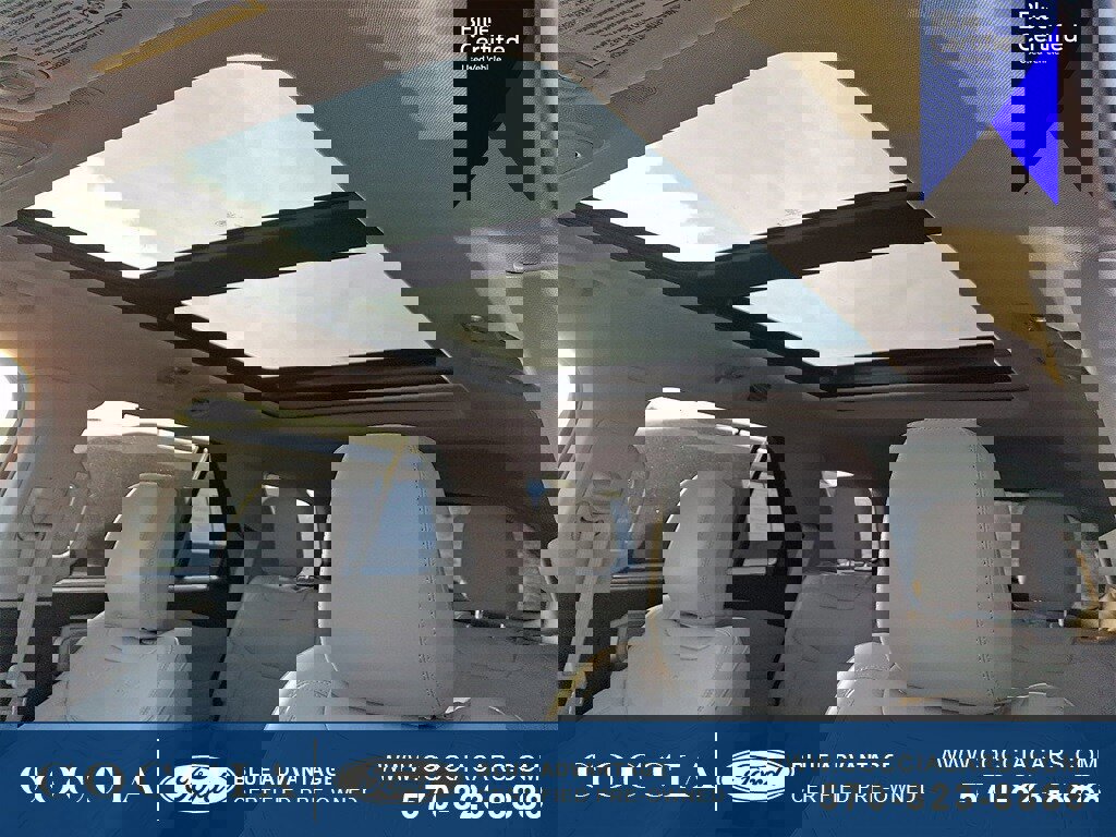 Certified 2024 Ford Explorer Platinum w/ Technology Package image 14