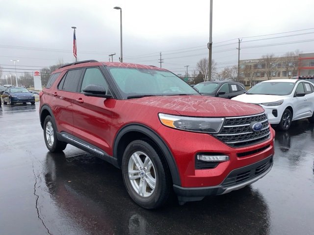 Certified 2023 Ford Explorer XLT w/ Equipment Group 202A image 1
