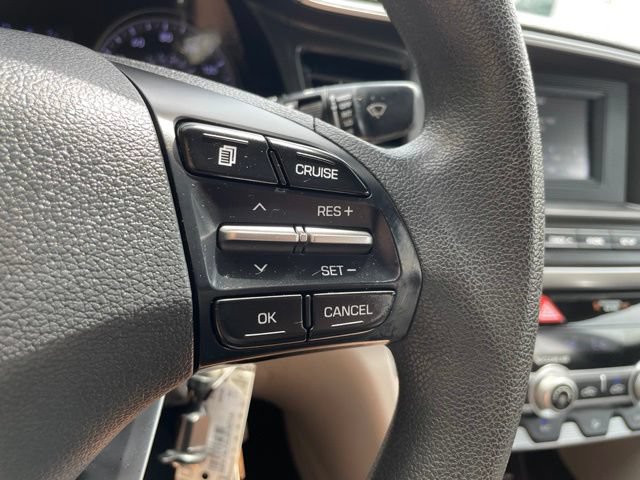 Used 2020 Hyundai Elantra SE FWD image 20