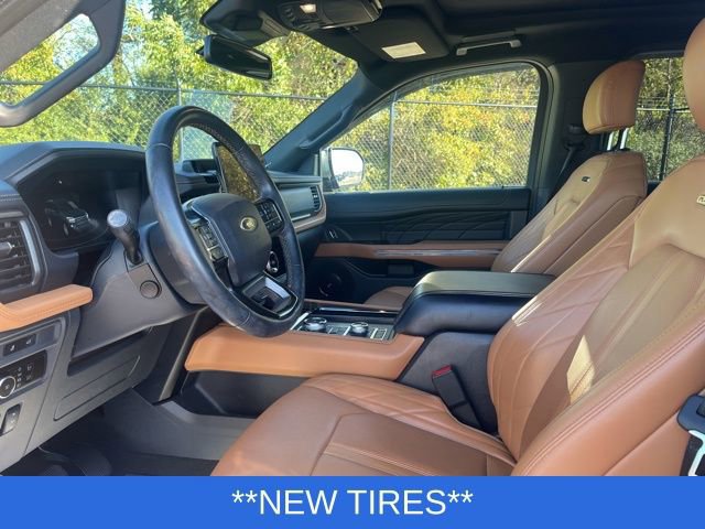 Certified 2024 Ford Expedition Platinum image 16