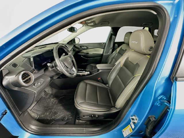 Used 2025 Chevrolet Trax ACTIV w/ Driver Confidence Package FWD image 28