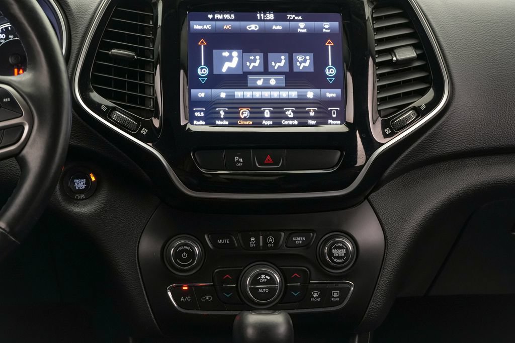 Used 2019 Jeep Cherokee Limited FWD image 15