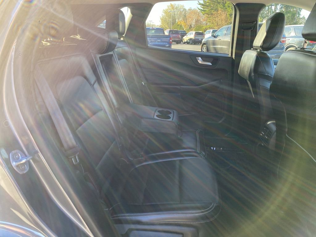 Certified 2023 Ford Escape Platinum image 40