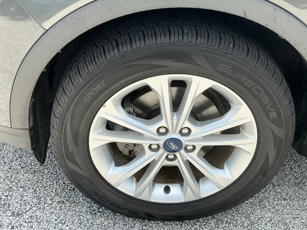 Certified 2019 Ford Escape SE FWD image 22