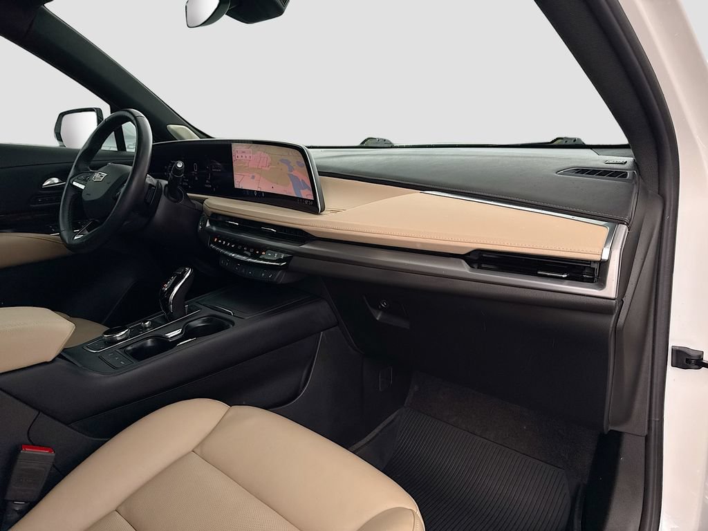 Used 2024 Cadillac XT4 Premium Luxury FWD image 34