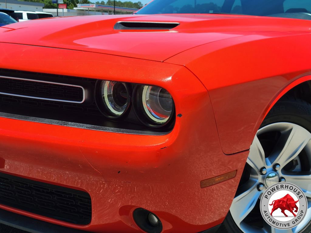 Used 2021 Dodge Challenger SXT w/ Driver Convenience Group RWD image 11
