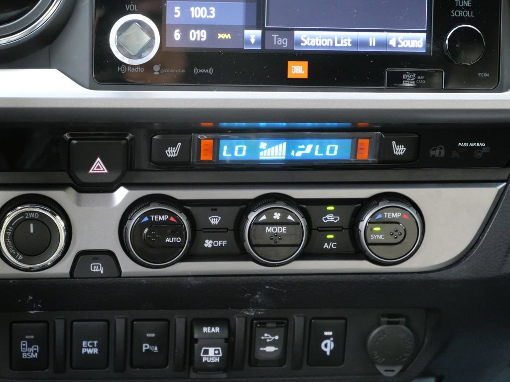 Used 2018 Toyota Tacoma Limited AWD/4WD image 18
