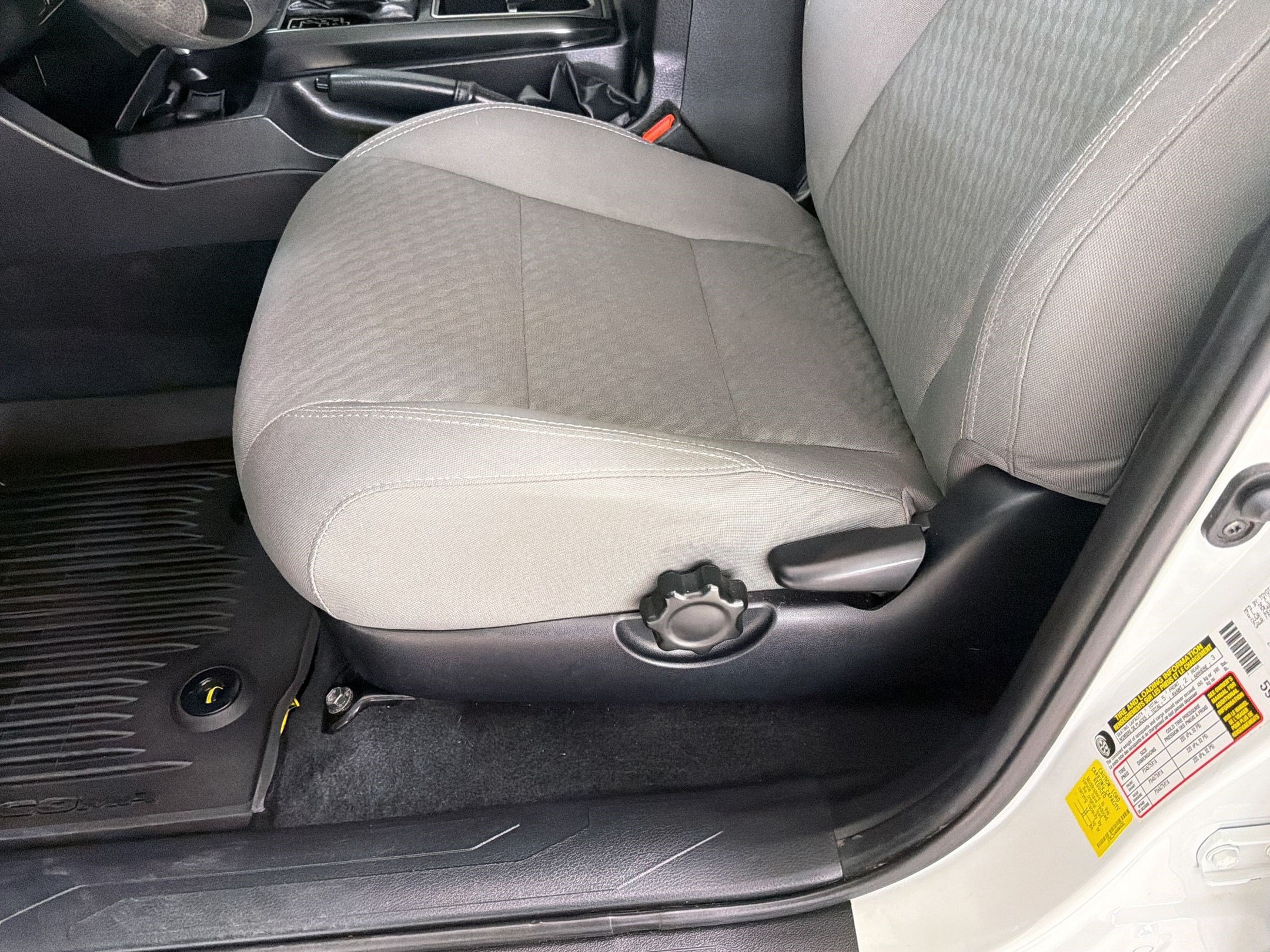 Used 2022 Toyota Tacoma SR AWD/4WD image 15