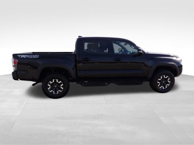 Used 2023 Toyota Tacoma TRD Off-Road w/ Technology Package AWD/4WD image 9