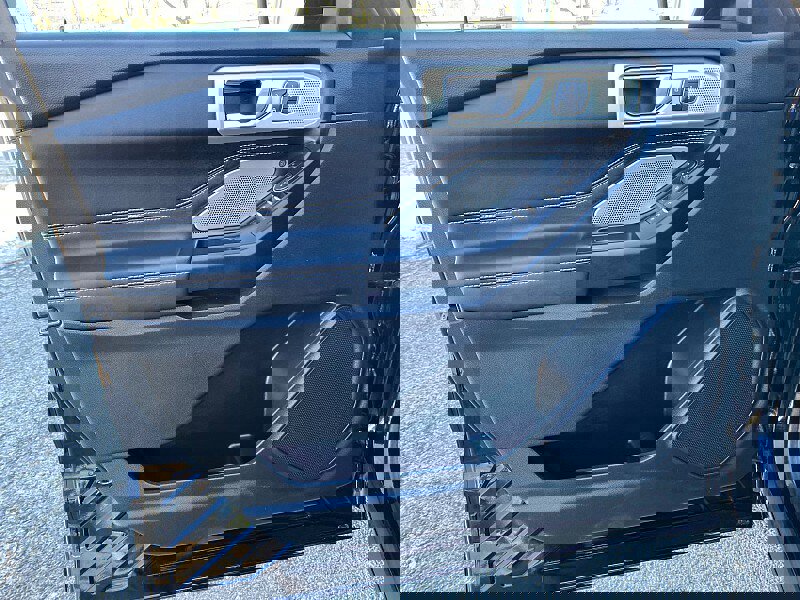 Certified 2020 Ford Explorer ST w/ ST Street Pack image 23