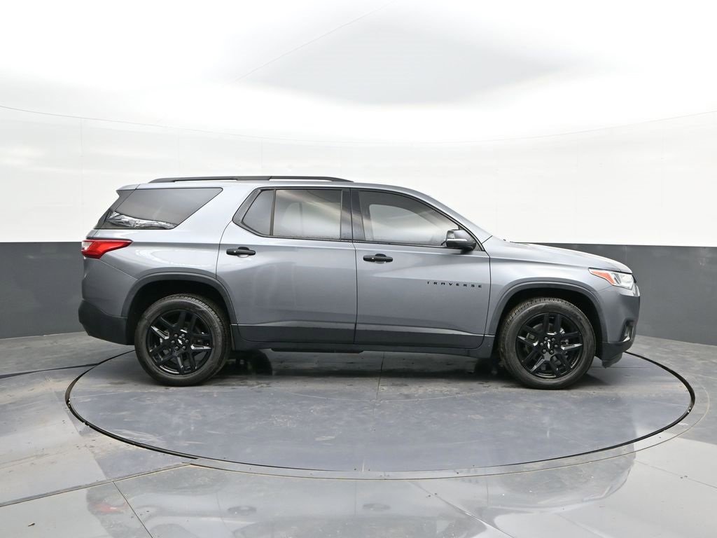 Used 2021 Chevrolet Traverse RS image 25