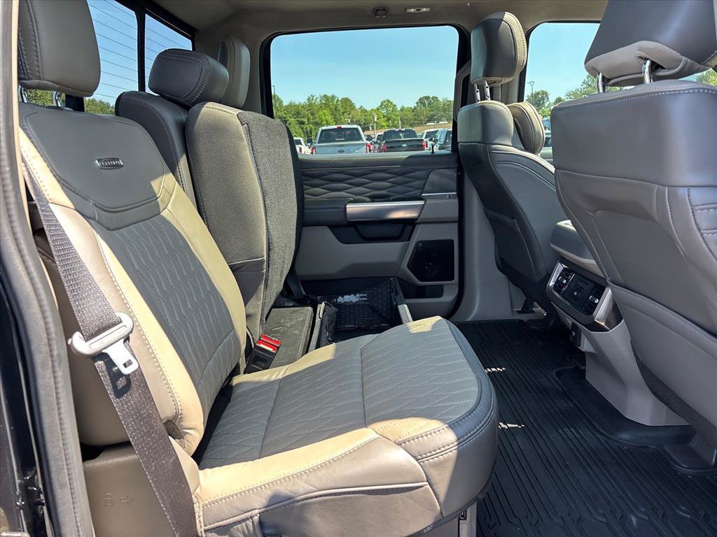 Certified 2025 Ford F250 Platinum w/ Platinum Plus Package AWD/4WD image 16