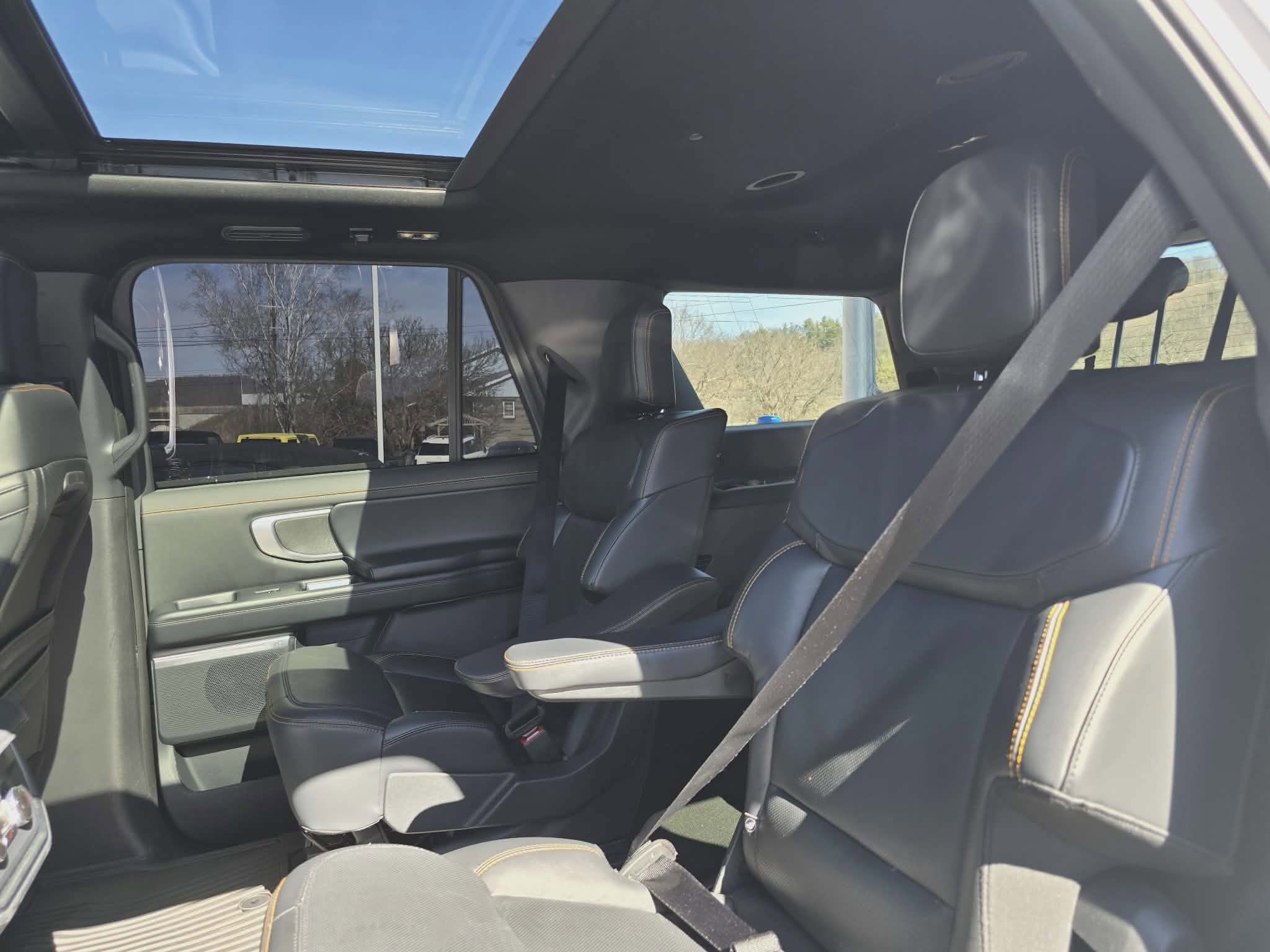 Certified 2025 Ford Expedition Tremor AWD/4WD image 14