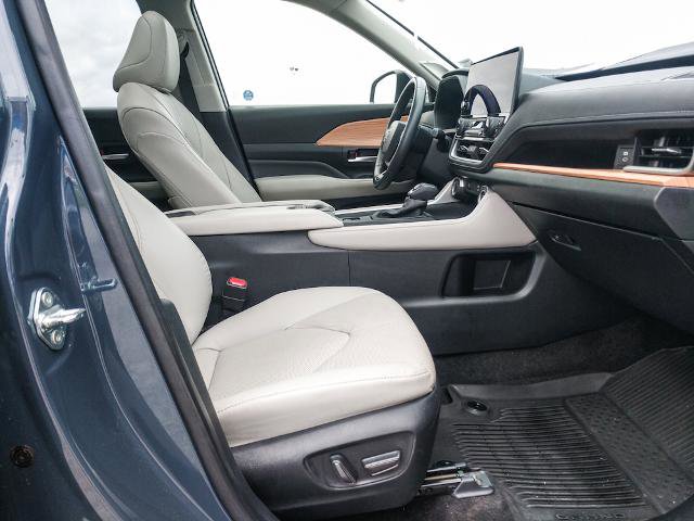 Used 2024 Toyota Grand Highlander FWD image 12