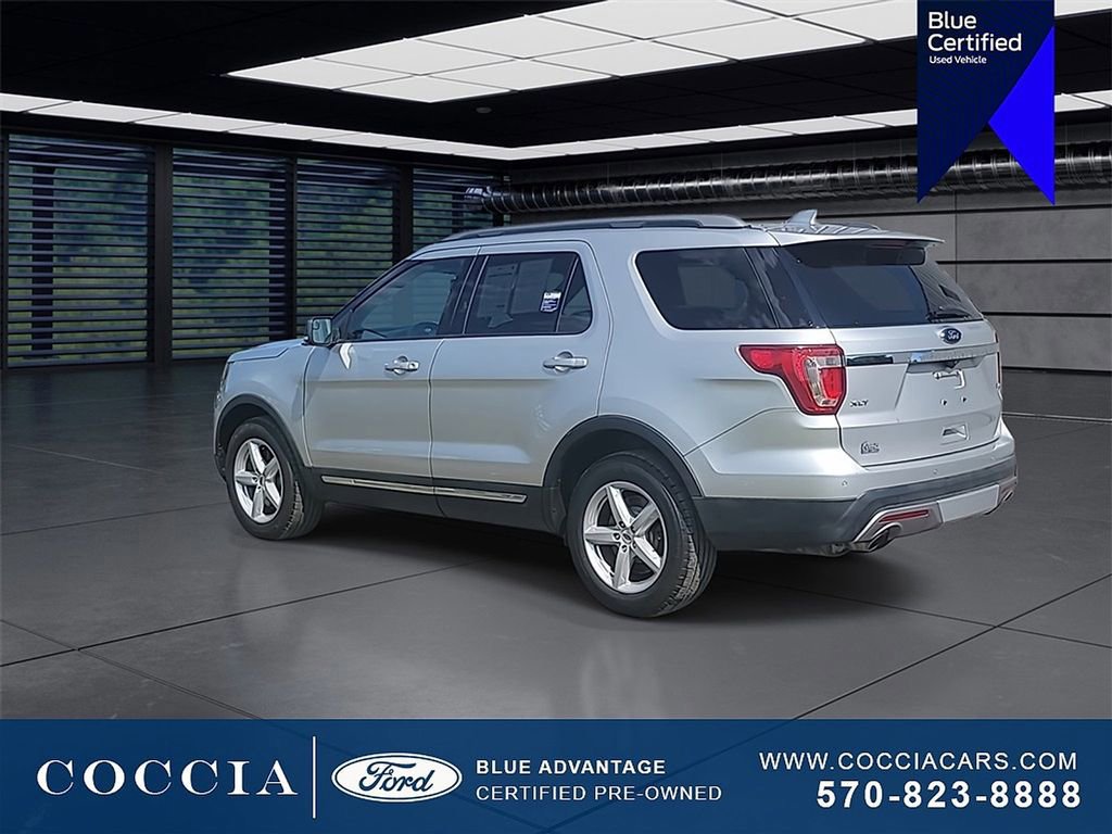 Certified 2016 Ford Explorer XLT w/ Equipment Group 202A image 4