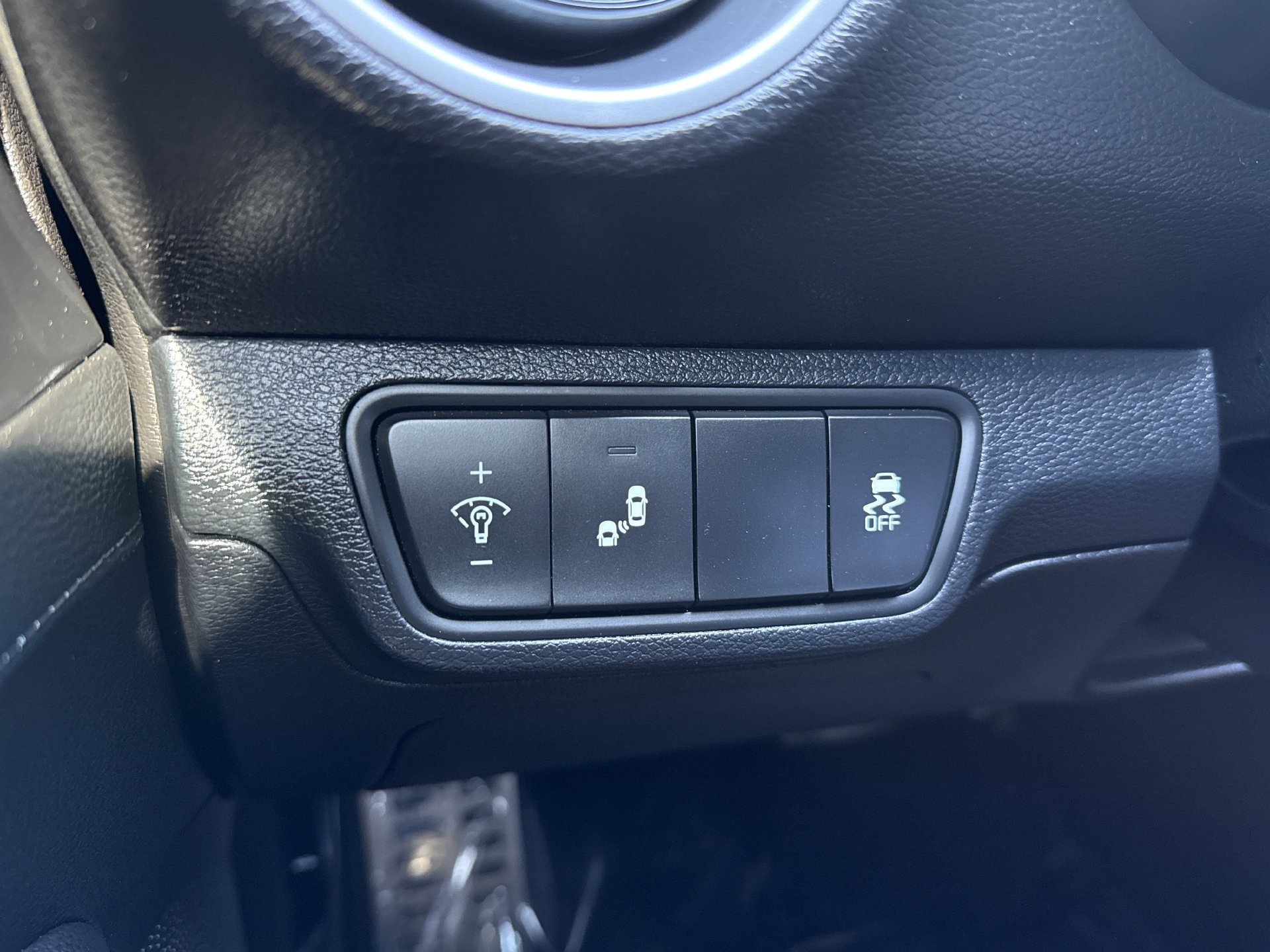 Used 2024 Kia Forte GT-Line w/ GT-Line Premium Package FWD image 16