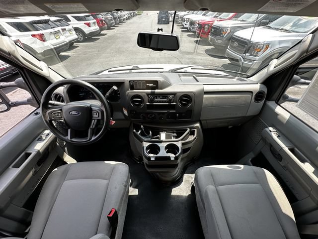 Certified 2024 Ford E-450 and Econoline 450 Super Duty w/ Power Windows & Locks Group RWD image 16