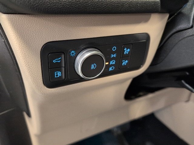 Certified 2020 Ford Escape Titanium image 18