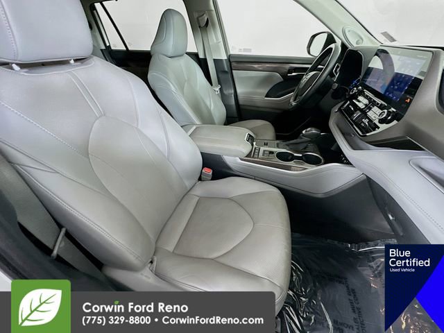Used 2020 Toyota Highlander Limited image 33