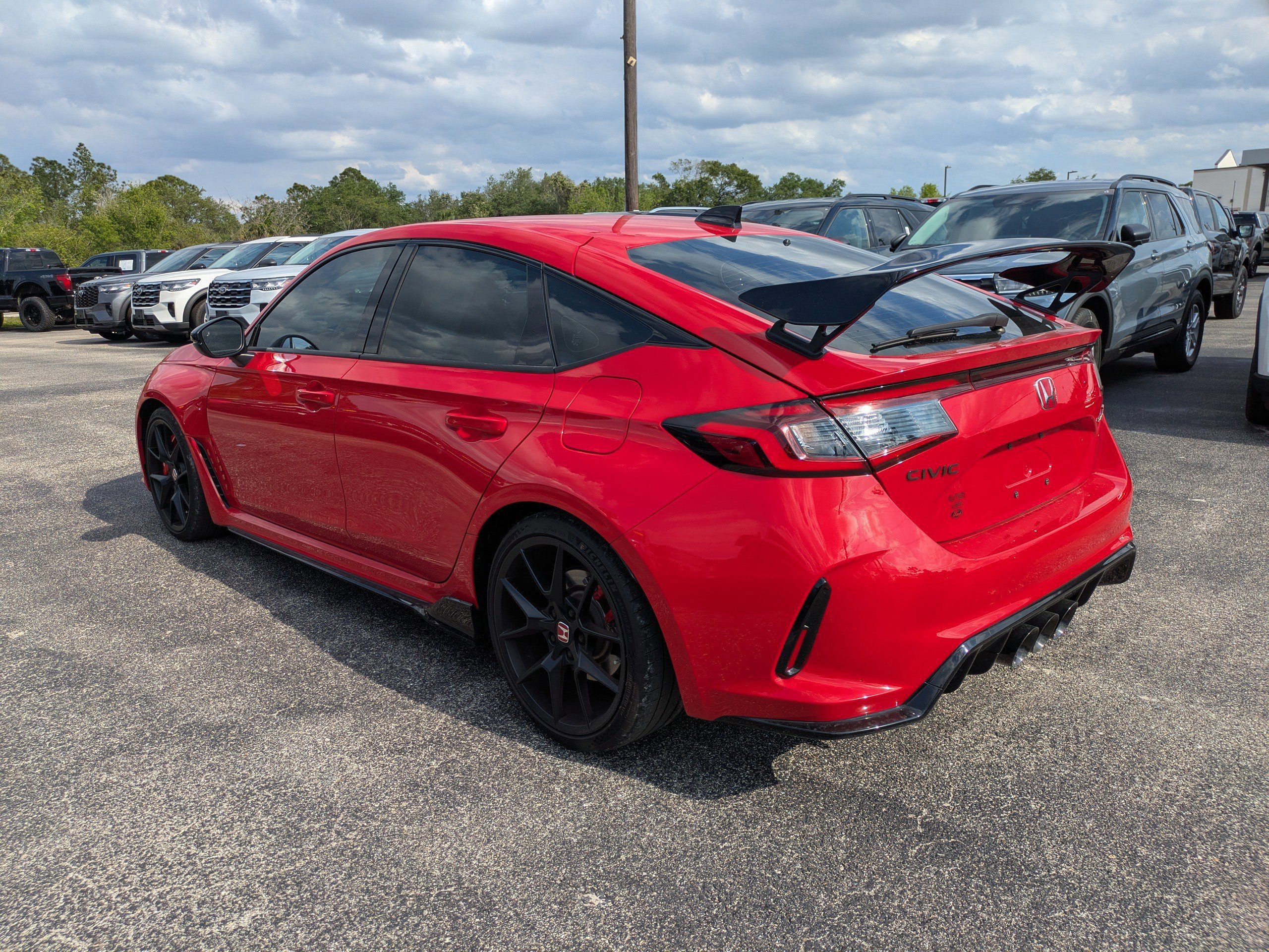 Used 2025 Honda Civic Type R image 2