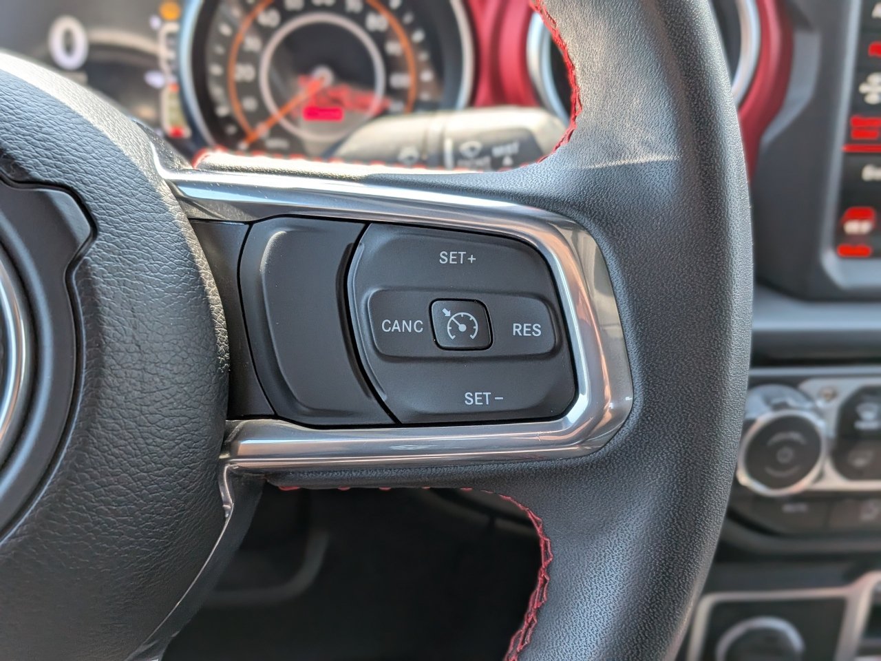 Used 2023 Jeep Gladiator Rubicon w/ Cold Weather Group AWD/4WD image 29