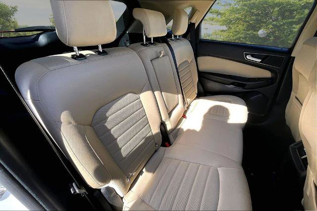 Certified 2019 Ford Edge SE FWD image 26