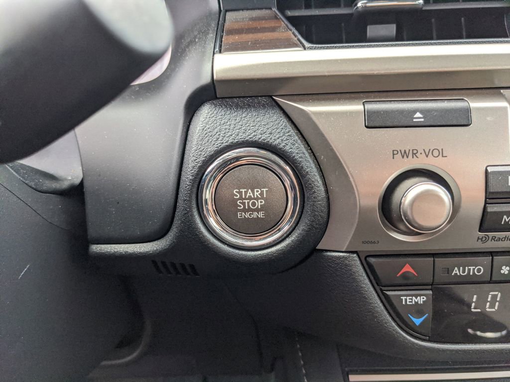 Used 2017 Lexus ES 350 w/ Premium Package FWD image 24