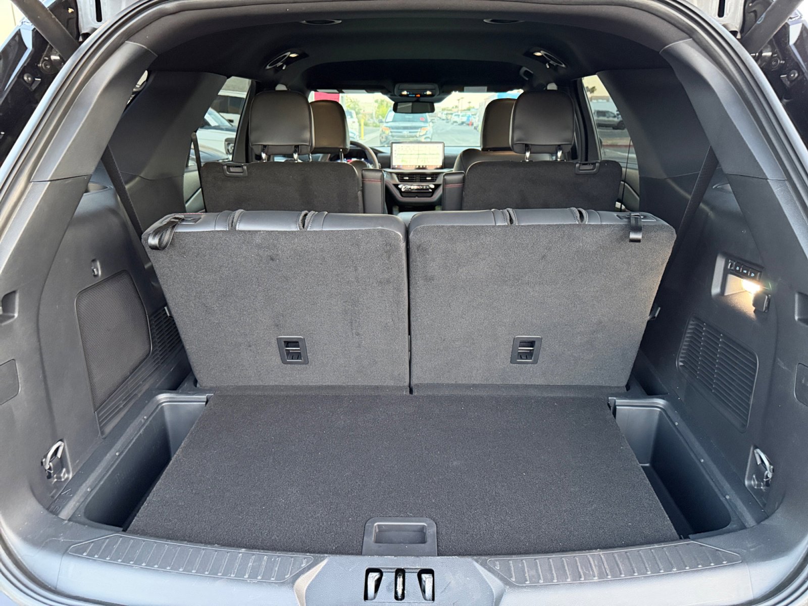 Certified 2025 Ford Explorer ST AWD/4WD image 27