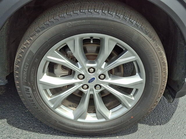Certified 2024 Ford Explorer Limited w/ Limited Technology Package AWD/4WD image 8