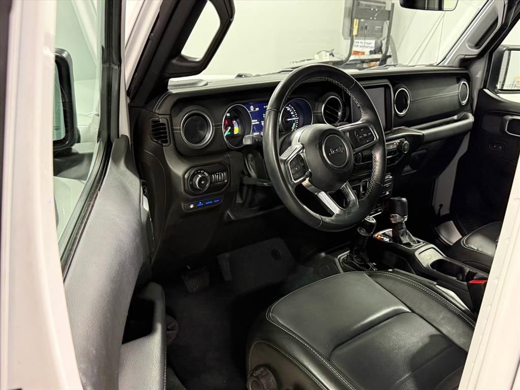 Used 2022 Jeep Wrangler Unlimited Sahara image 10