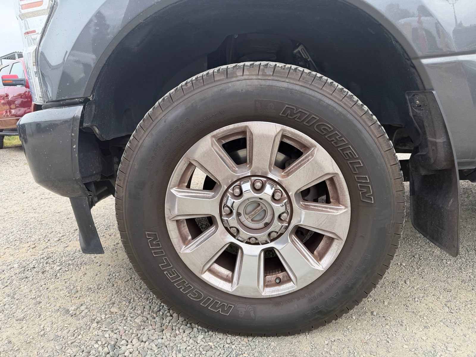 Certified 2020 Ford F250 Platinum w/ FX4 Off-Road Package AWD/4WD image 10