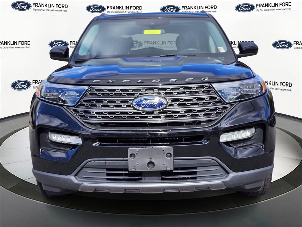 Certified 2022 Ford Explorer XLT w/ Equipment Group 202A image 8