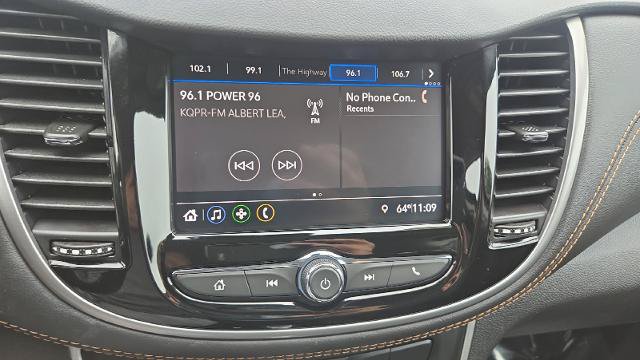 Used 2022 Chevrolet Trax LT w/ LT Convenience Package AWD/4WD image 14