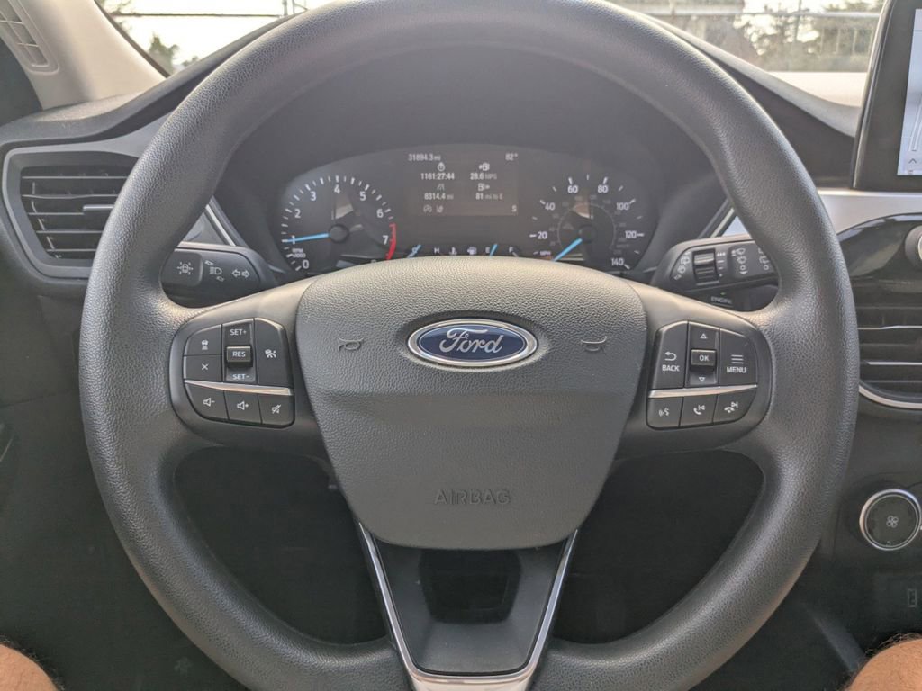 Certified 2020 Ford Escape SE image 30