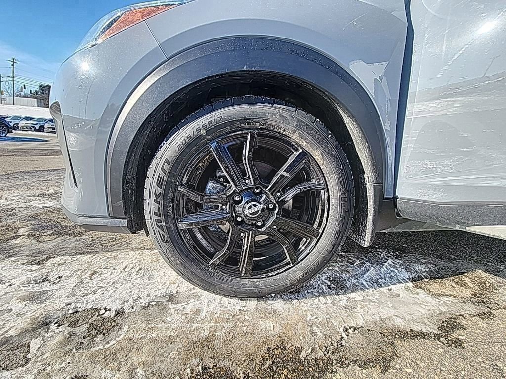 Used 2023 Nissan Kicks SR w/ SR Premium Package image 22