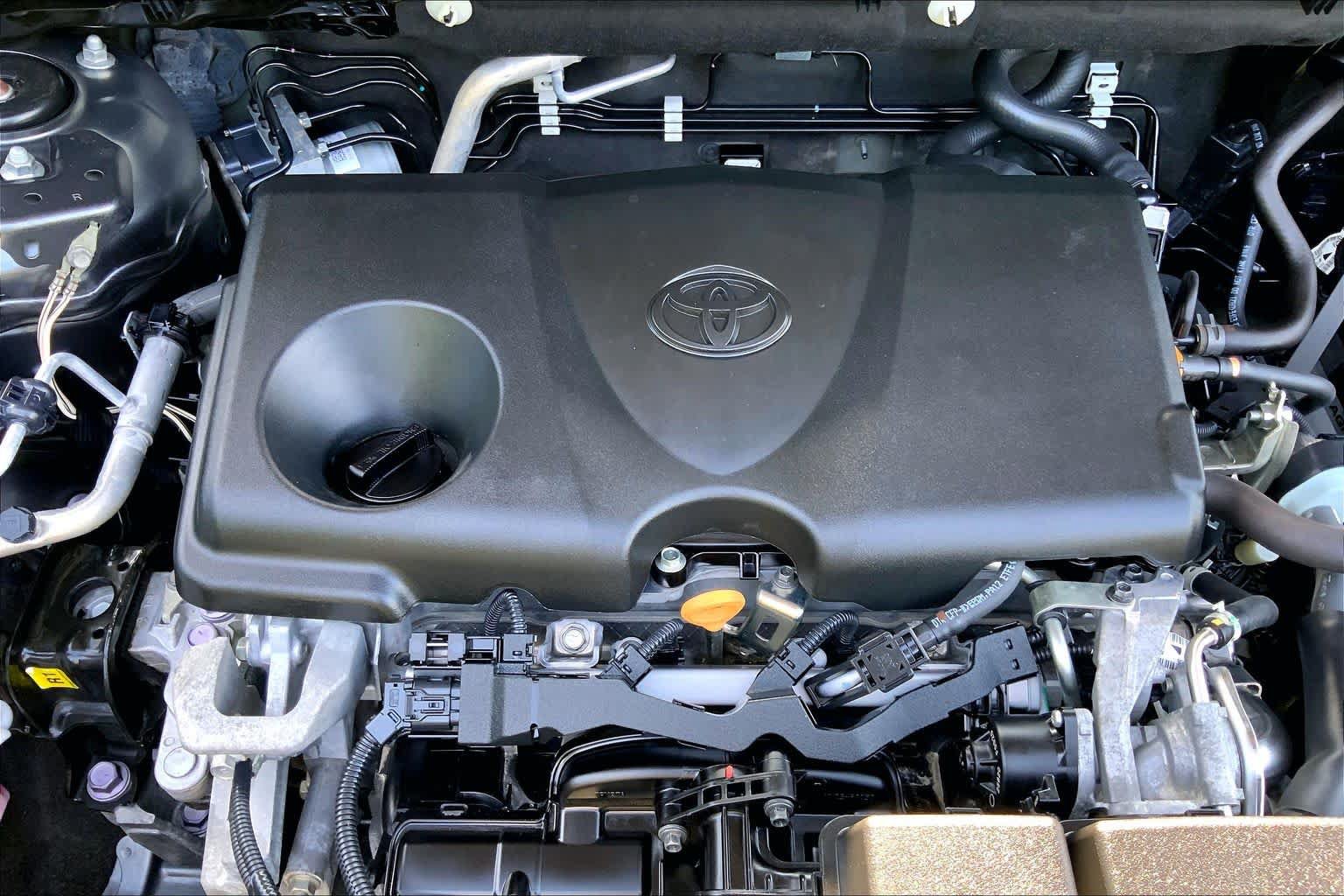 Used 2021 Toyota RAV4 XLE Premium FWD image 31