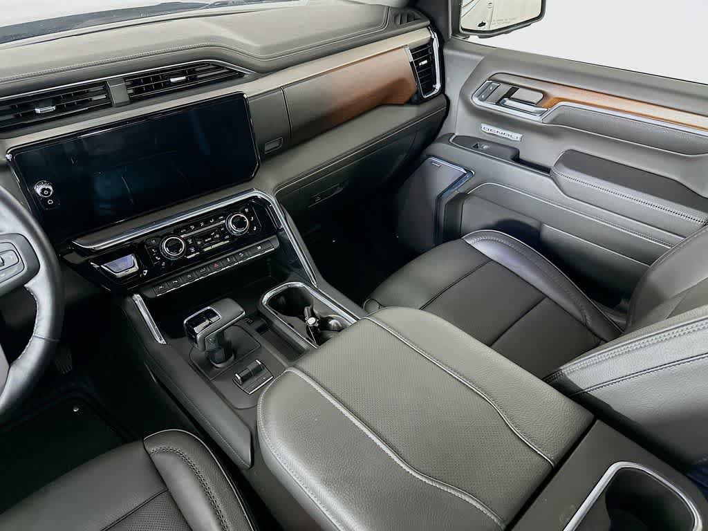 Used 2024 GMC Sierra 1500 Denali AWD/4WD image 11