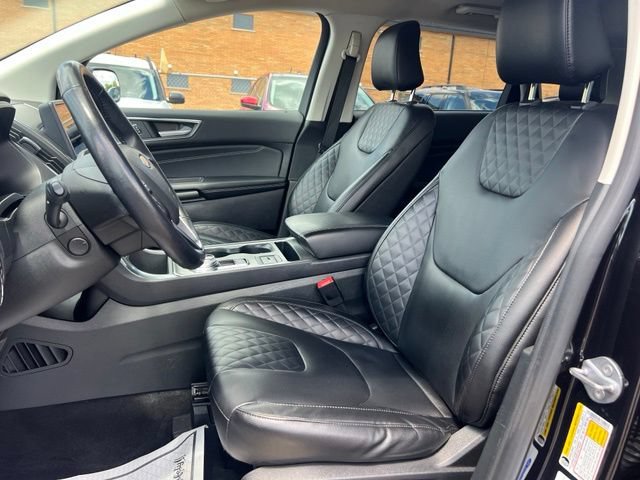 Certified 2023 Ford Edge Titanium w/ Equipment Group 301A AWD/4WD image 17