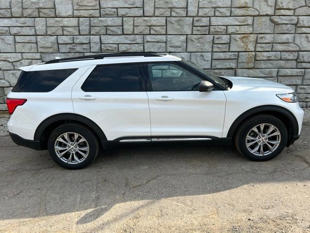 Certified 2023 Ford Explorer XLT w/ Equipment Group 202A image 2
