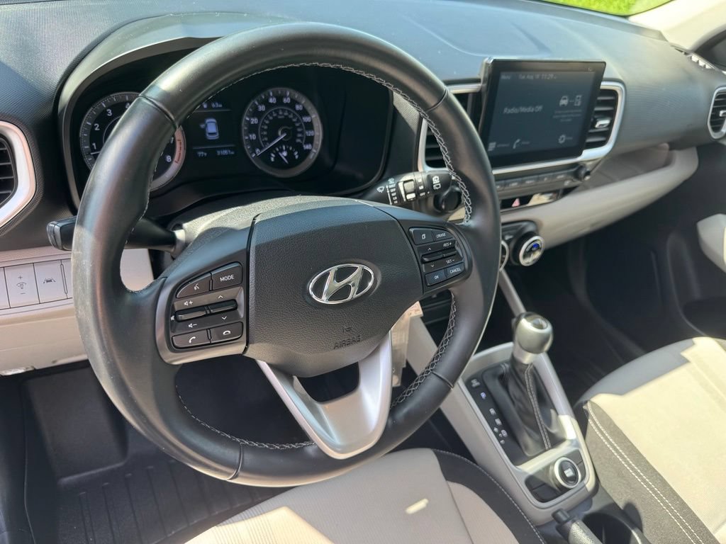 Used 2021 Hyundai Venue SEL w/ Cargo Package FWD image 26